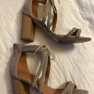 Braided Strap Block Heel Sandals - Gray